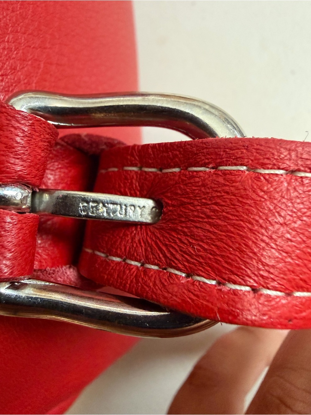 Roots Made in Canada Red Leather East West Bowler Shoulder Bag - Picture 12 of 12
